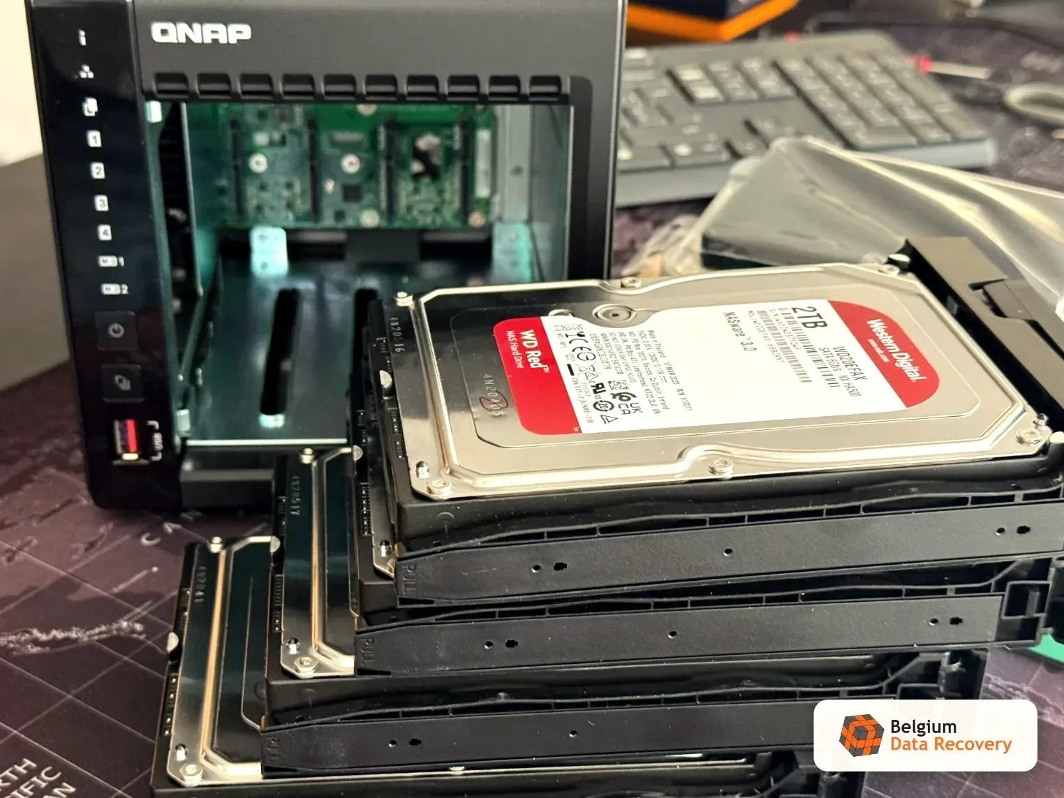QNAP Data Recovery: RAID 5 Crash (Double Disk Failure) – 4 TB Successfully Restored via PC-3000